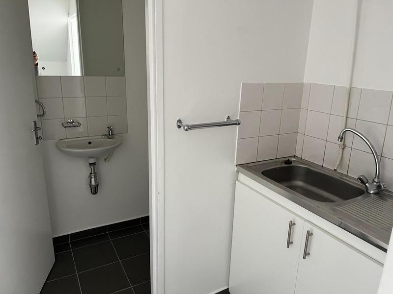 To Let Commercial Property for Rent in Killarney Gardens Western Cape